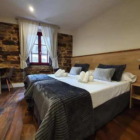 Casa Cuartel Hotel A Fonsagrada