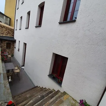 Casa Cuartel * A Fonsagrada