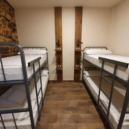 Casa Cuartel * A Fonsagrada