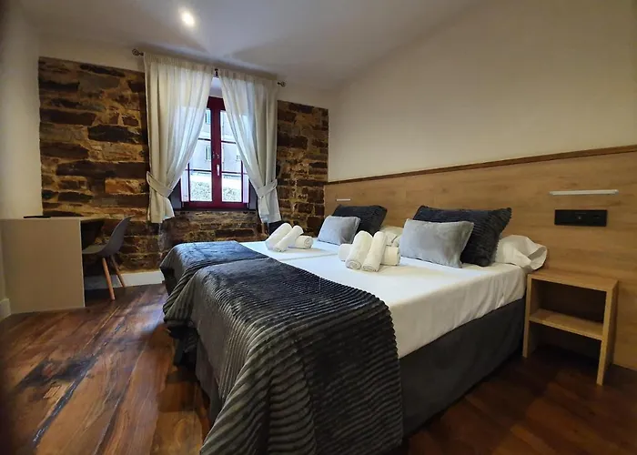 Casa Cuartel Hotel A Fonsagrada