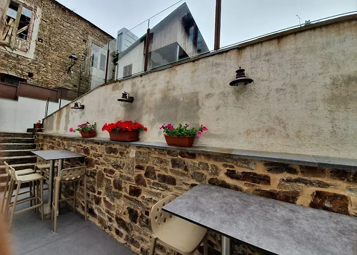 Casa Cuartel * A Fonsagrada